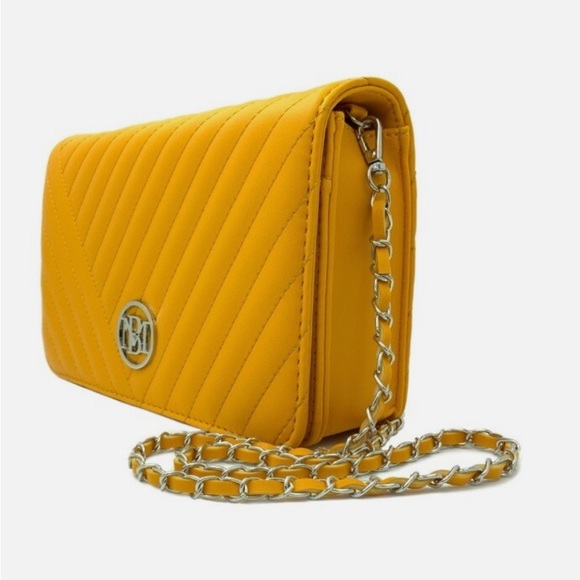 NWT Badgley Mischka Mustard Quilted Crossbody Bag - Picture 2 of 11